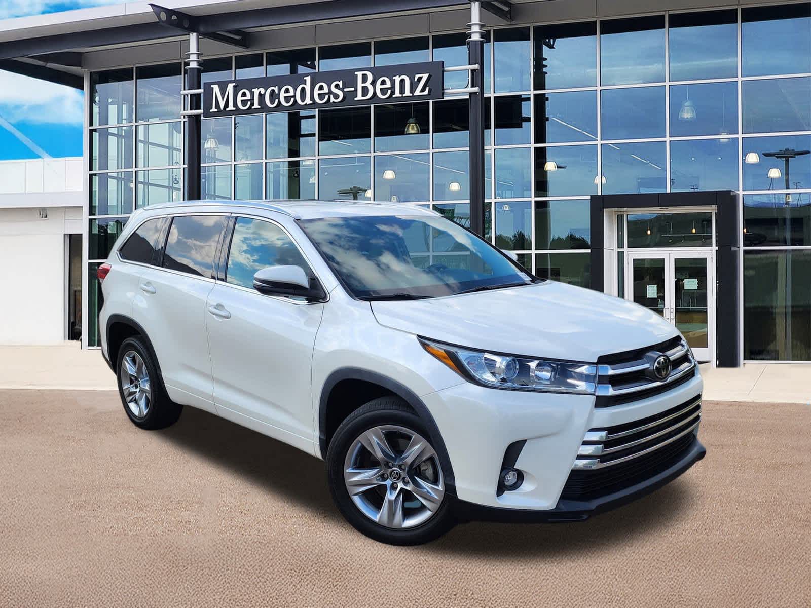 2019 Toyota Highlander  -
                  Ridgeland, MS