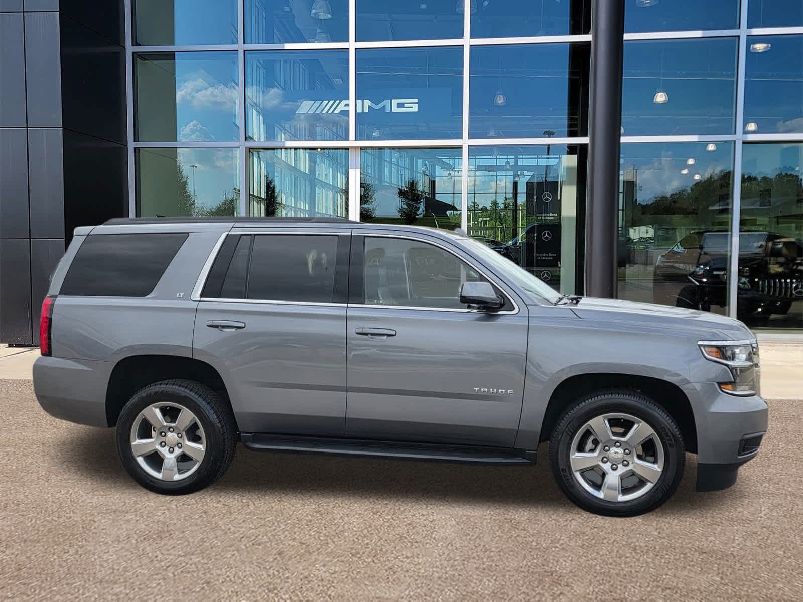 Thumbnail: 2019 Chevrolet Tahoe - 4