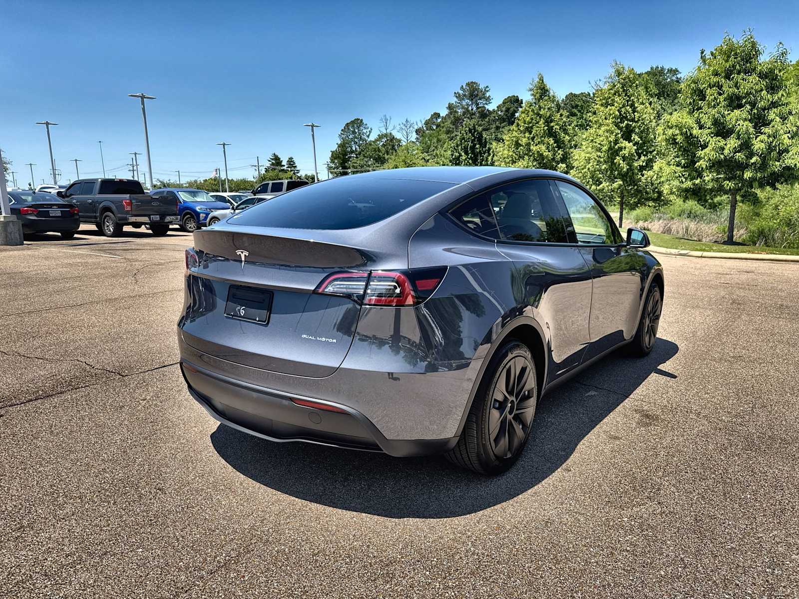 Thumbnail: 2023 Tesla Model Y - 8