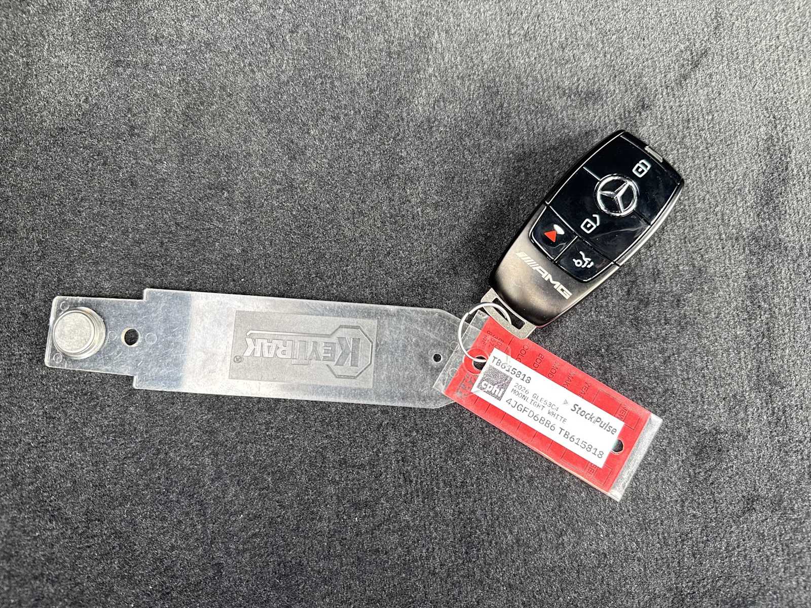 Thumbnail: 2026 Mercedes-Benz GLE - 27