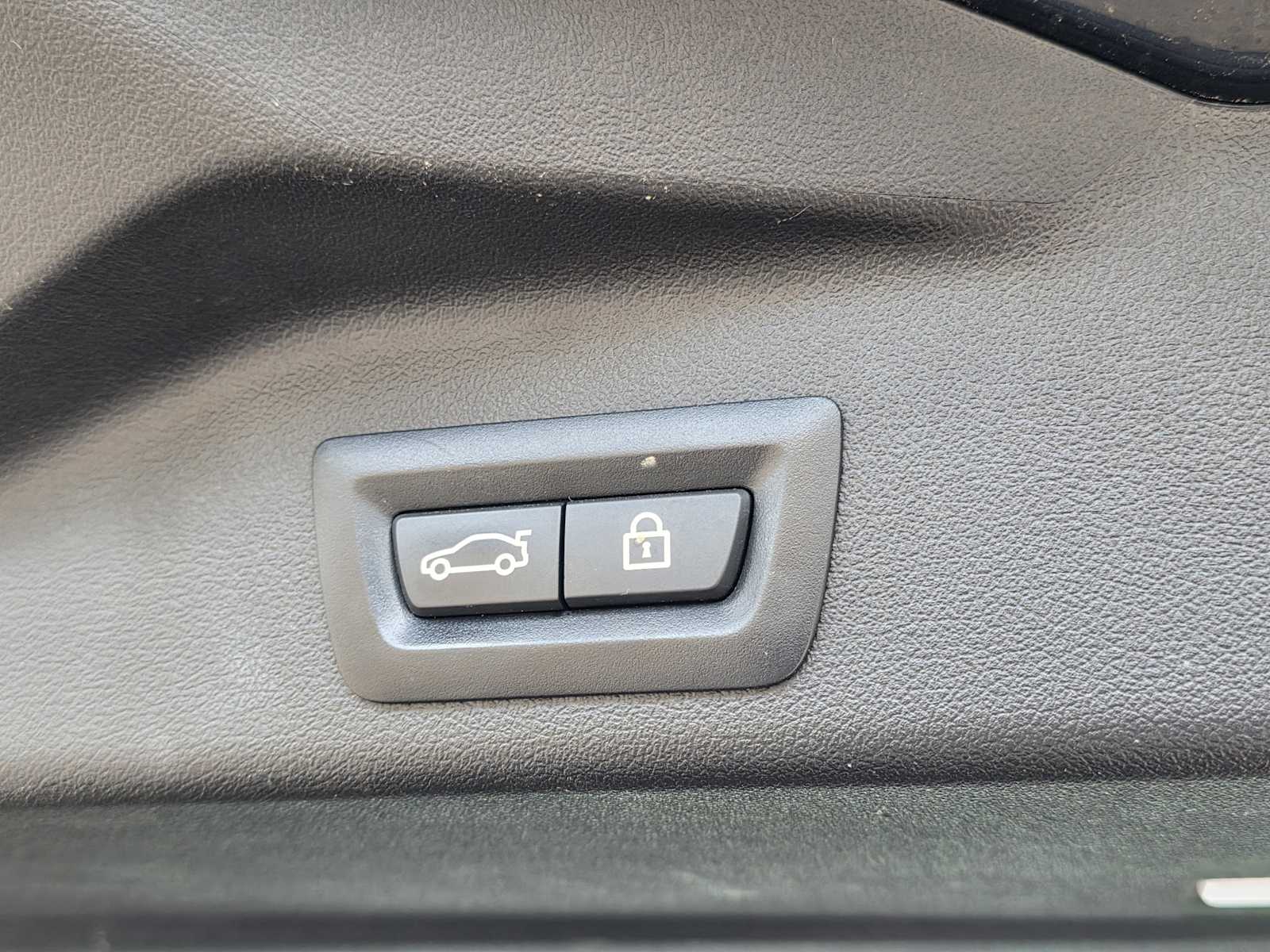 Thumbnail: 2020 BMW X5 - 29