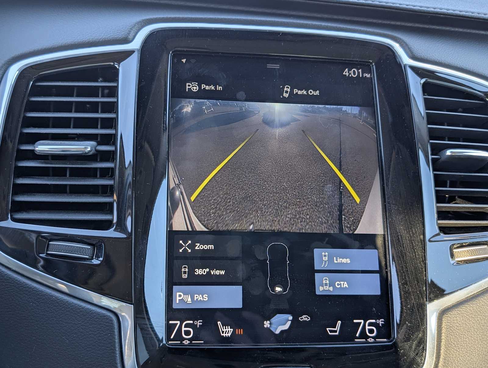 Thumbnail: 2018 Volvo XC90 - 18