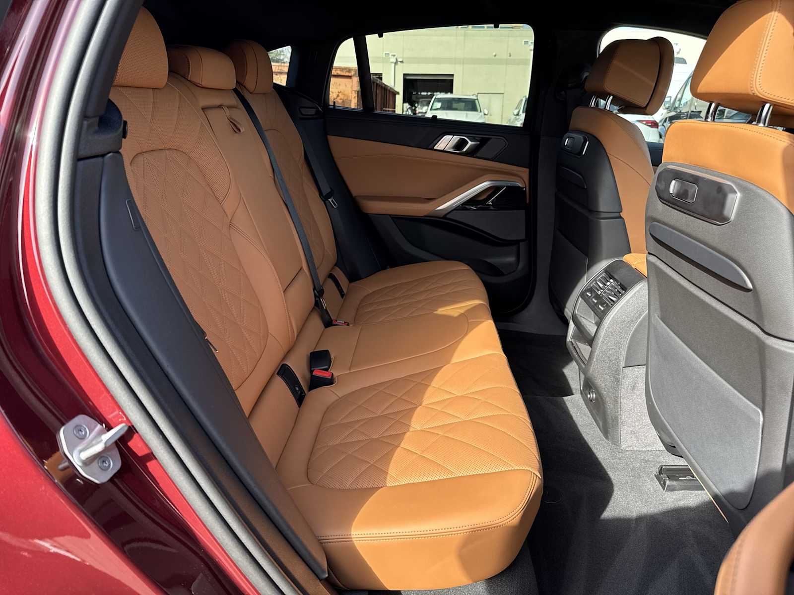 Thumbnail: 2025 BMW M6 - 19