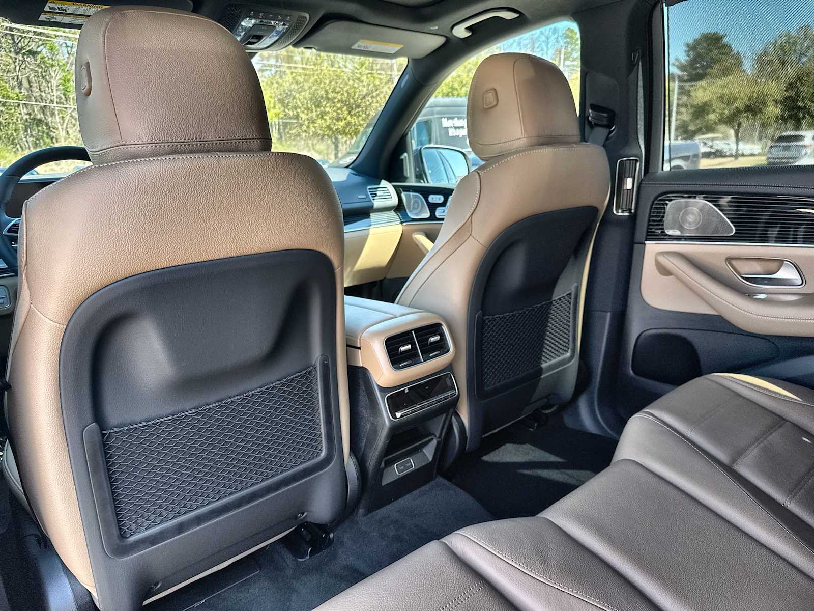 Thumbnail: 2026 Mercedes-Benz GLE - 18