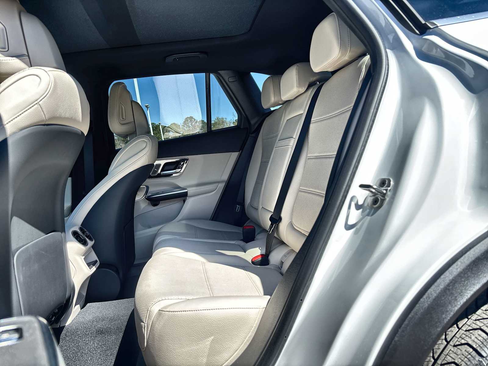 Thumbnail: 2026 Mercedes-Benz GLC - 4