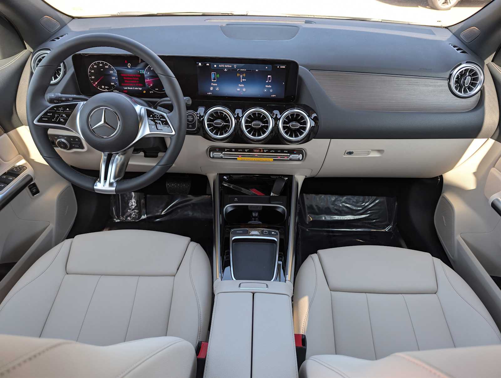 Thumbnail: 2026 Mercedes-Benz GLA - 7