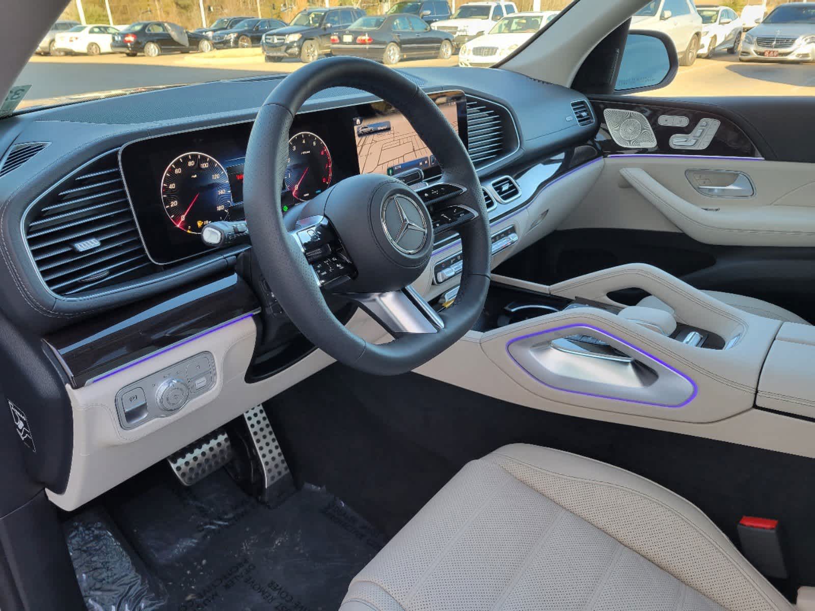 Thumbnail: 2025 Mercedes-Benz GLS - 15