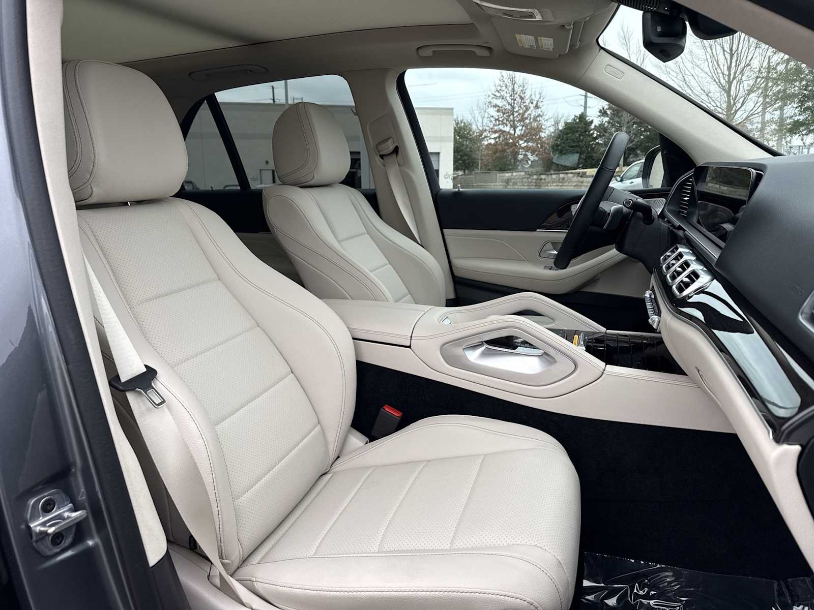 Thumbnail: 2026 Mercedes-Benz GLE - 20