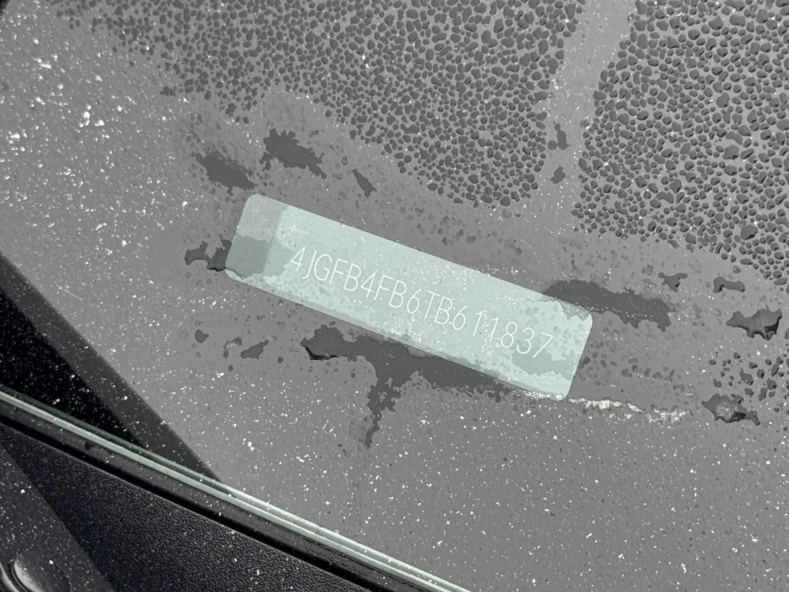 Thumbnail: 2026 Mercedes-Benz GLE - 28