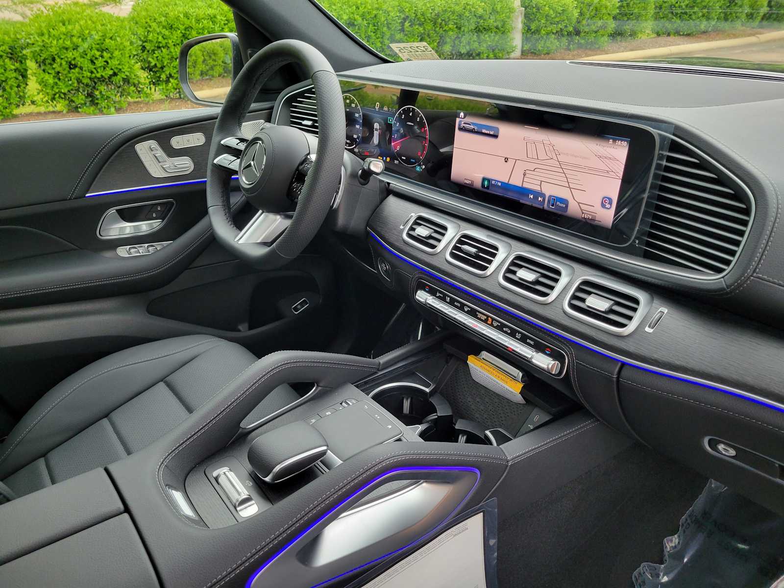 Thumbnail: 2025 Mercedes-Benz GLS - 21