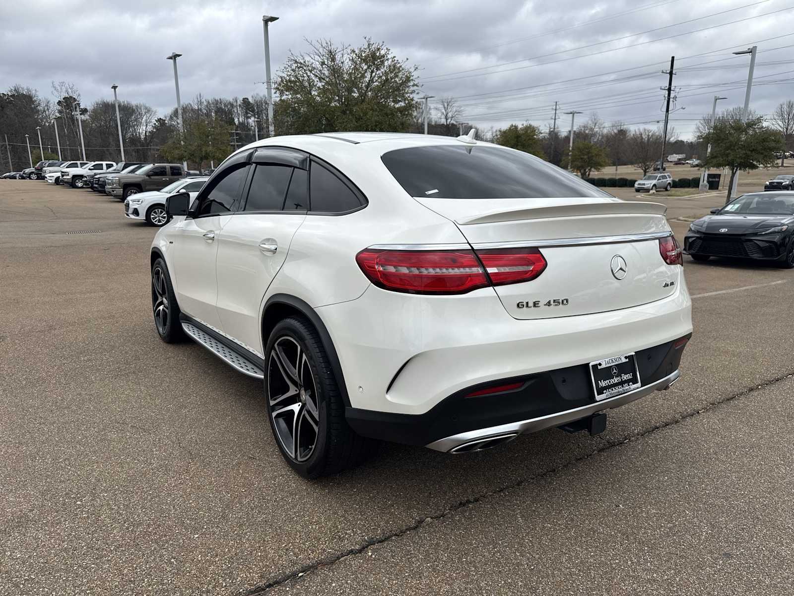 Thumbnail: 2016 Mercedes-Benz GLE - 4