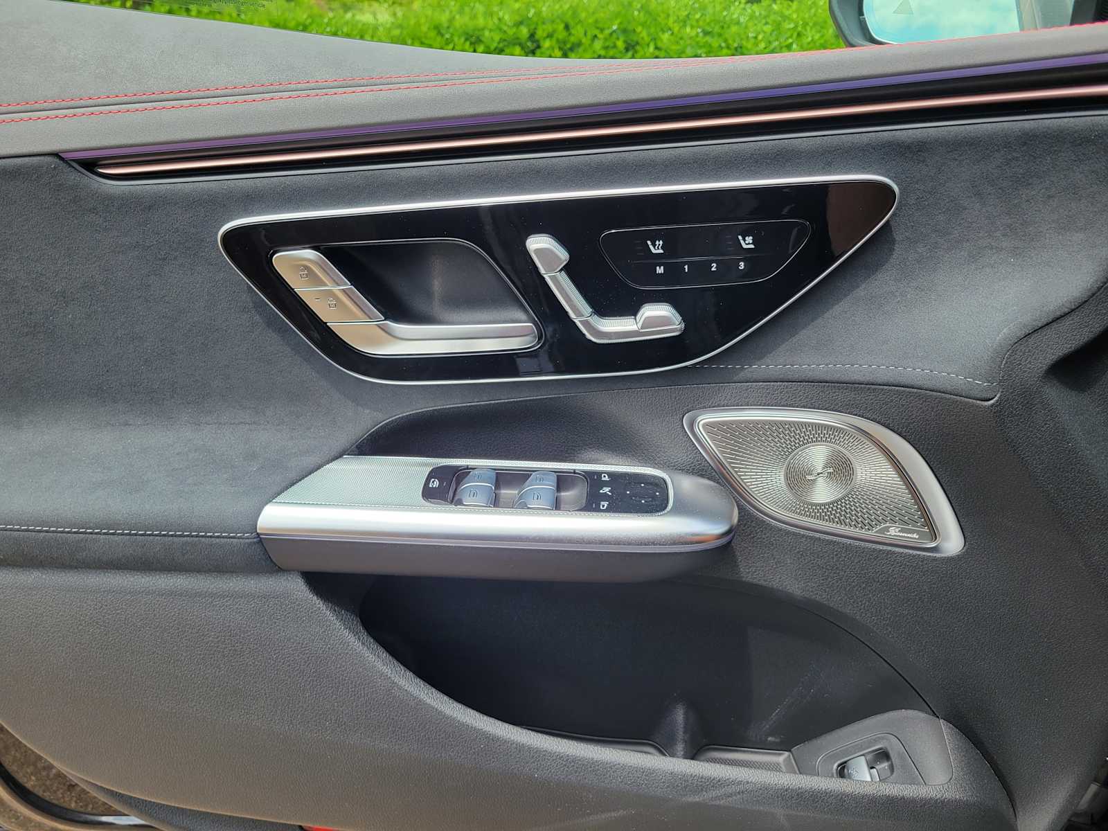 Thumbnail: 2025 Mercedes-Benz EQE - 12