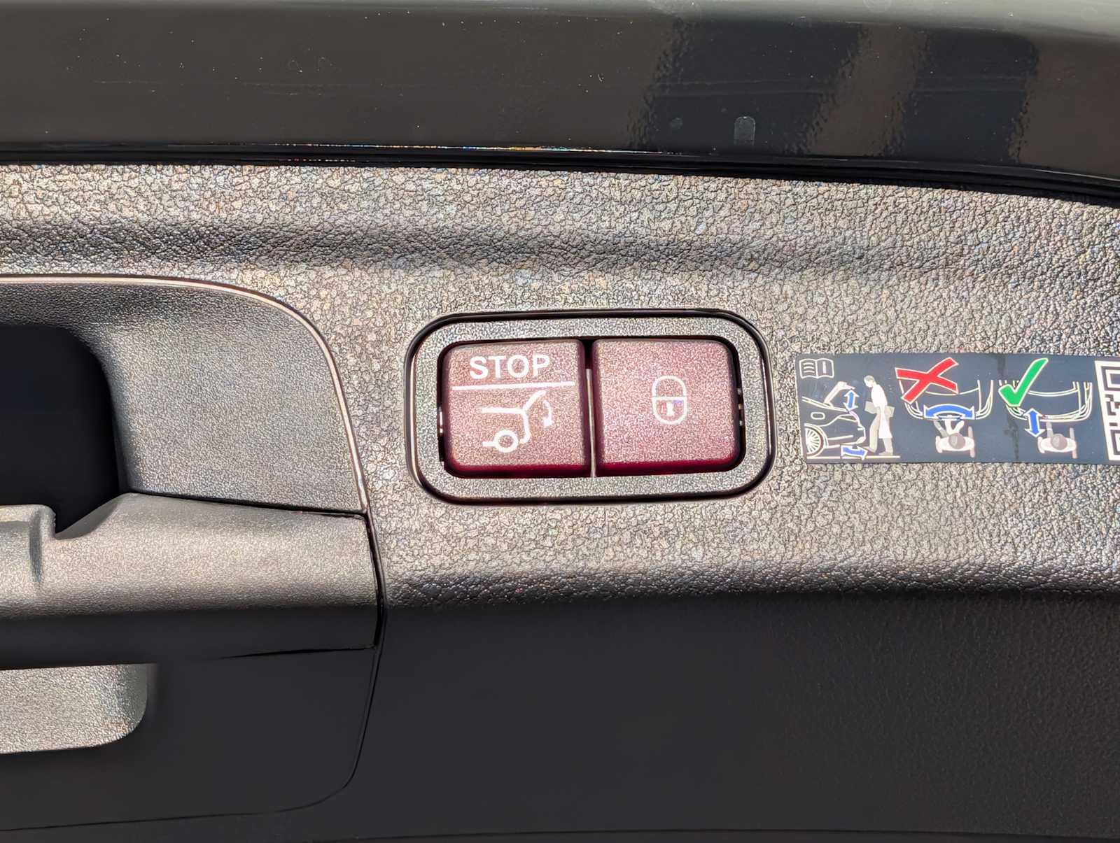 Thumbnail: 2026 Mercedes-Benz GLE - 21