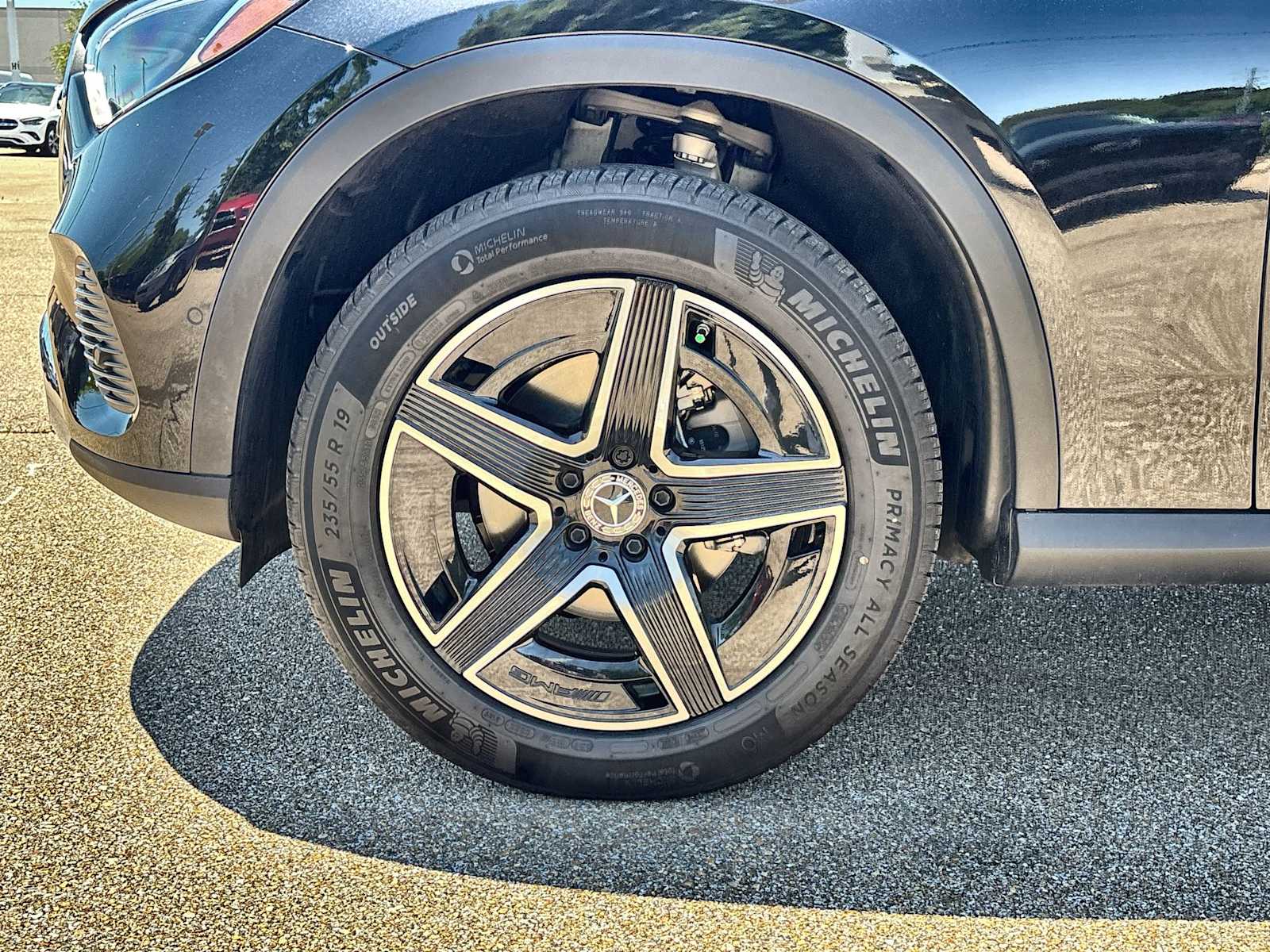 Thumbnail: 2026 Mercedes-Benz GLC - 14