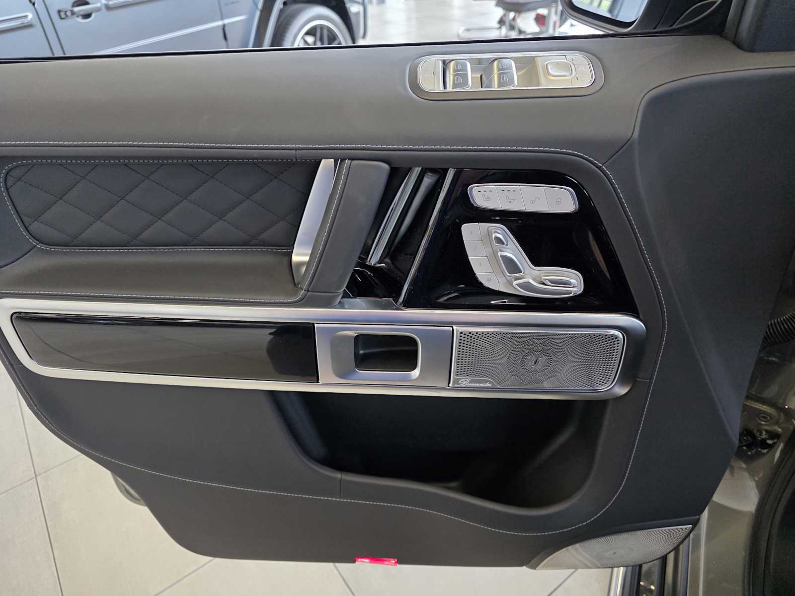 Thumbnail: 2026 Mercedes-Benz G-Class - 10