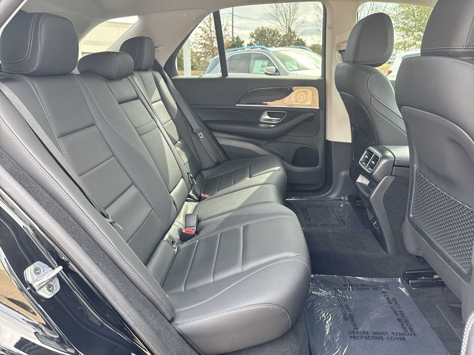 Thumbnail: 2026 Mercedes-Benz GLE - 18