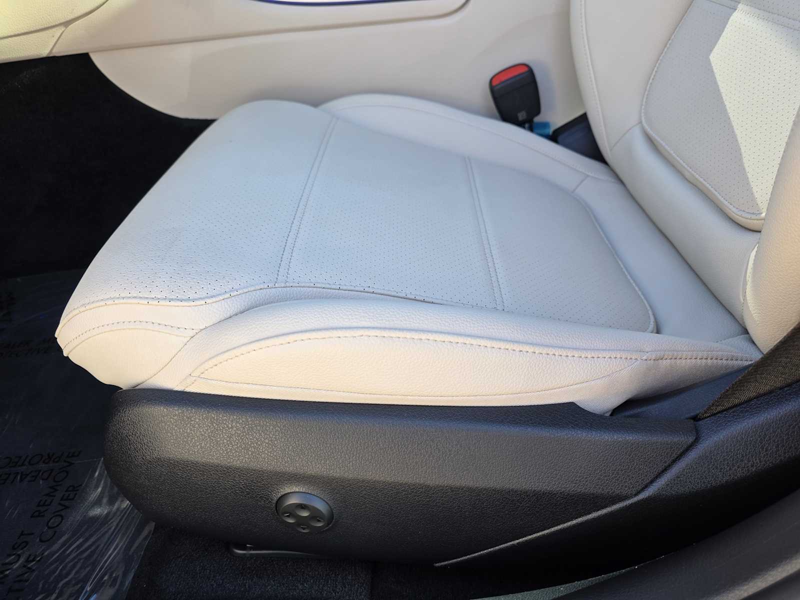 Thumbnail: 2026 Mercedes-Benz C-Class - 13