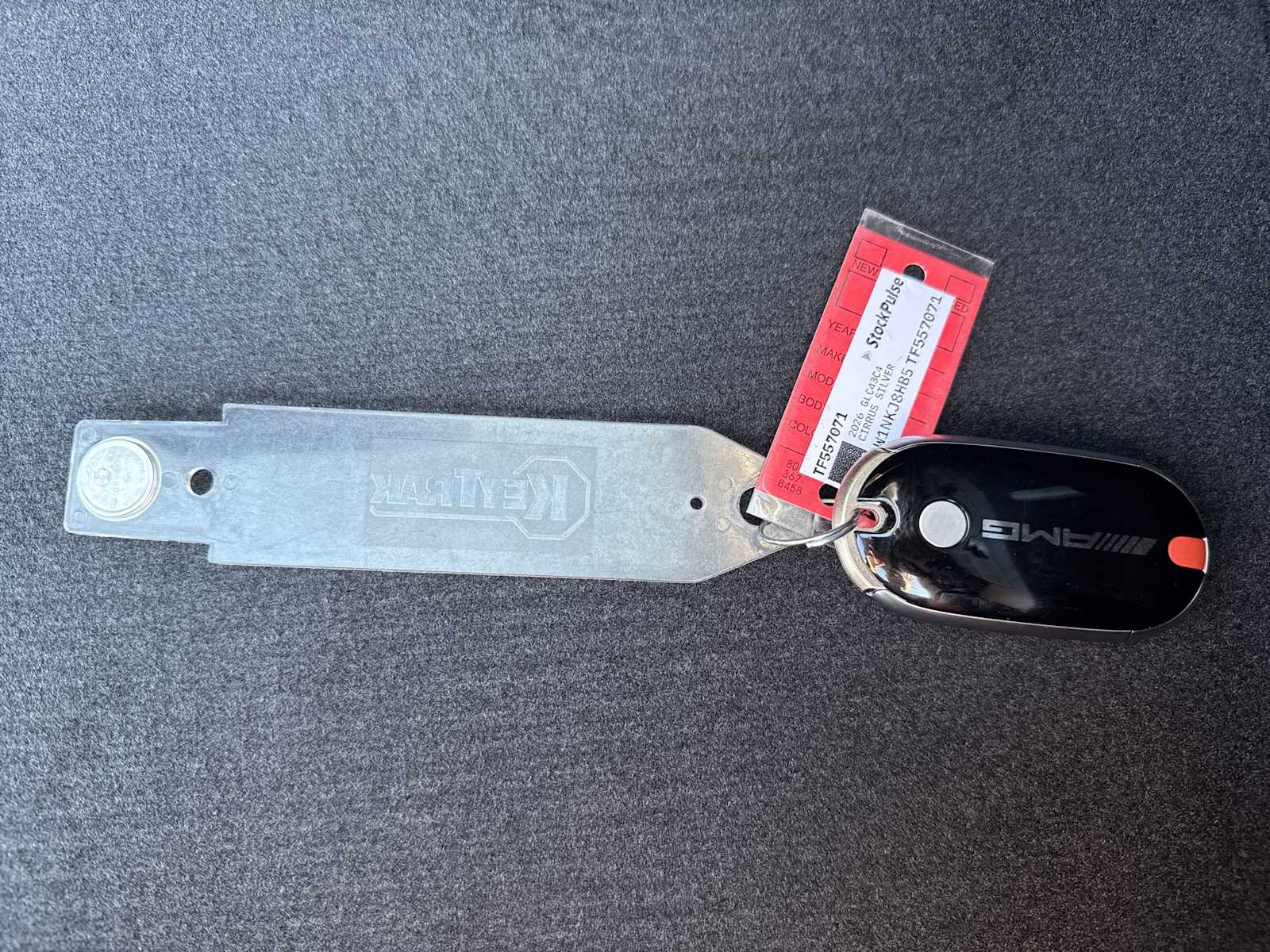 Thumbnail: 2026 Mercedes-Benz GLC - 27