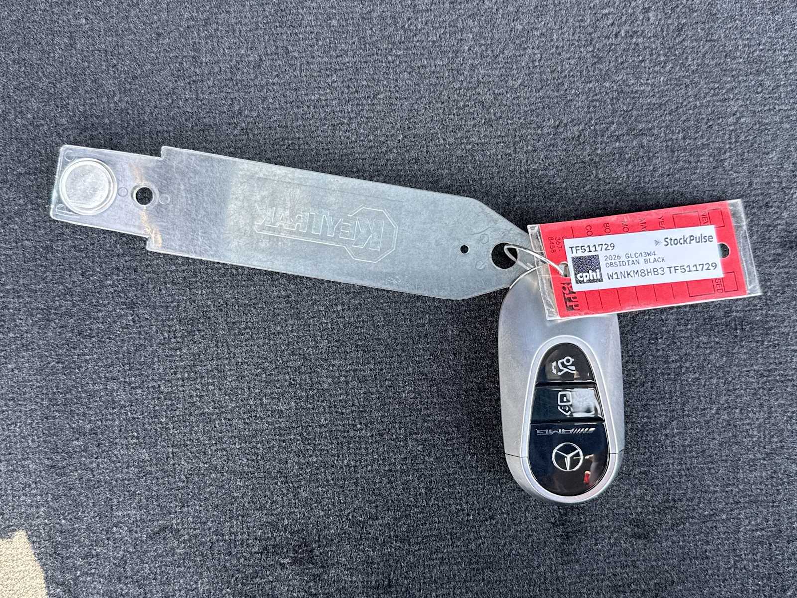 Thumbnail: 2026 Mercedes-Benz GLC - 27