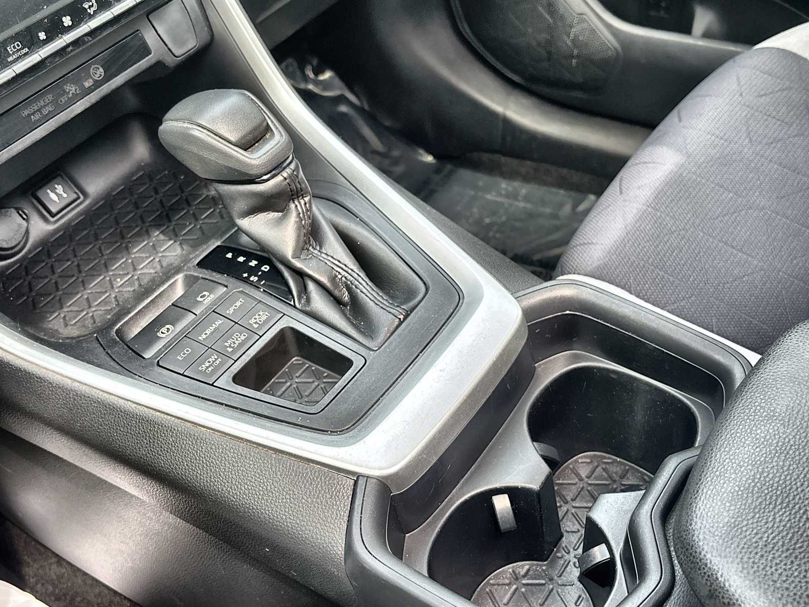 Thumbnail: 2019 Toyota RAV4 - 22
