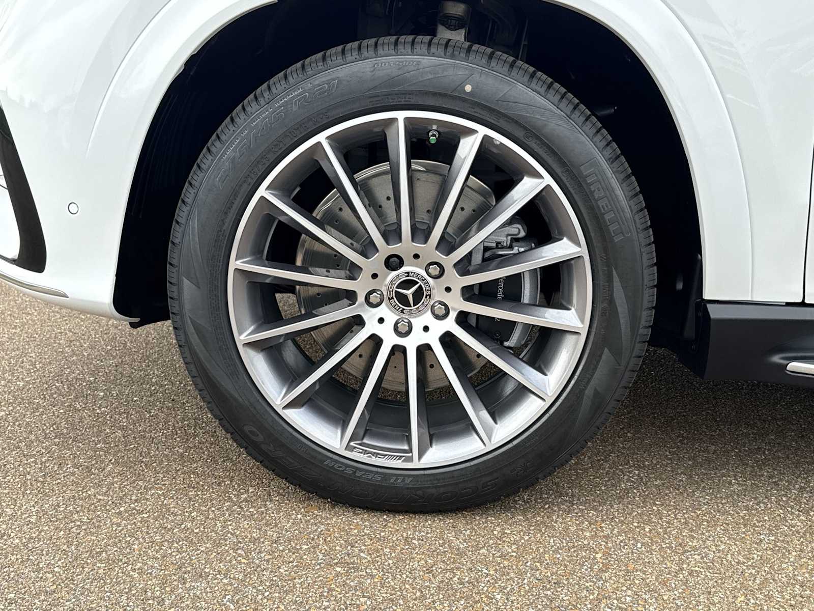 Thumbnail: 2026 Mercedes-Benz GLE - 12