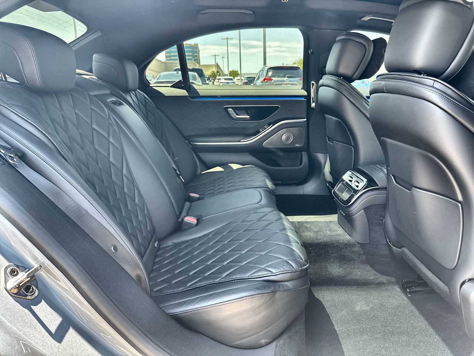 Thumbnail: 2022 Mercedes-Benz S-Class - 19