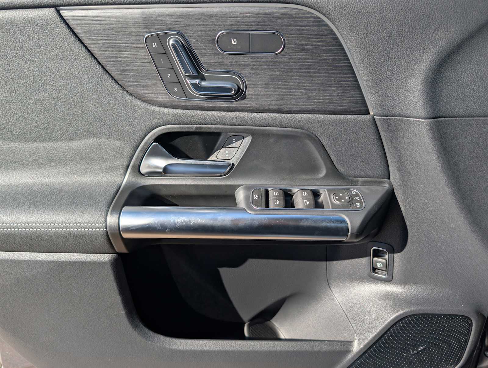 Thumbnail: 2026 Mercedes-Benz GLA - 10