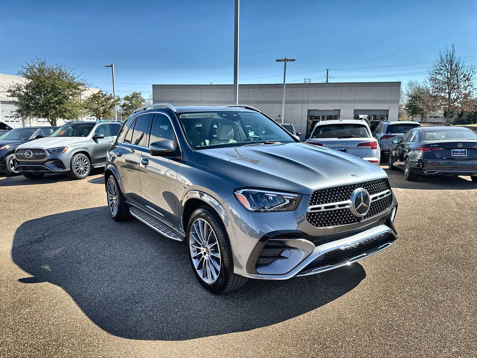 Thumbnail: 2026 Mercedes-Benz GLE - 11