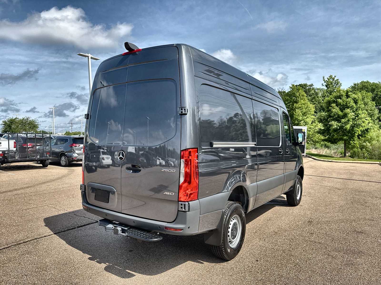 Thumbnail: 2026 Mercedes-Benz Sprinter - 7