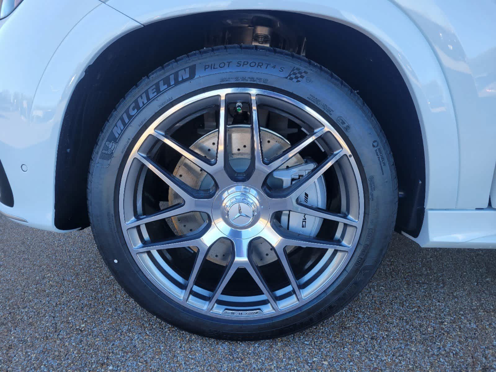 Thumbnail: 2025 Mercedes-Benz GLE - 28