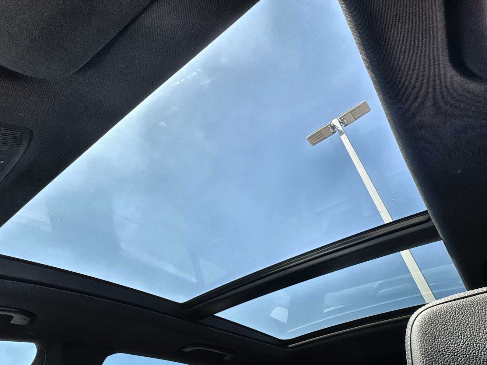 Thumbnail: 2022 Mercedes-Benz GLE - 28