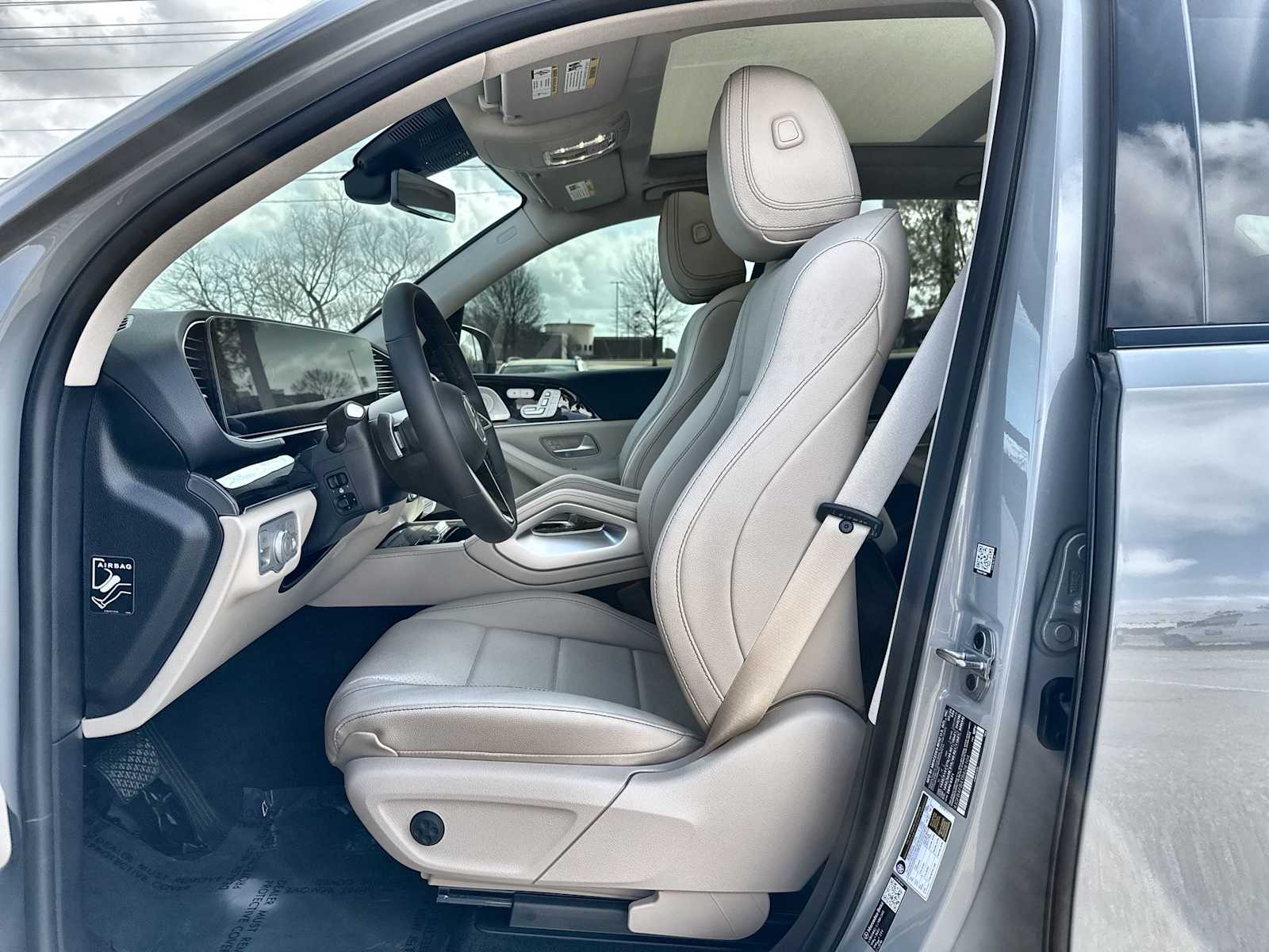 Thumbnail: 2026 Mercedes-Benz GLE - 3