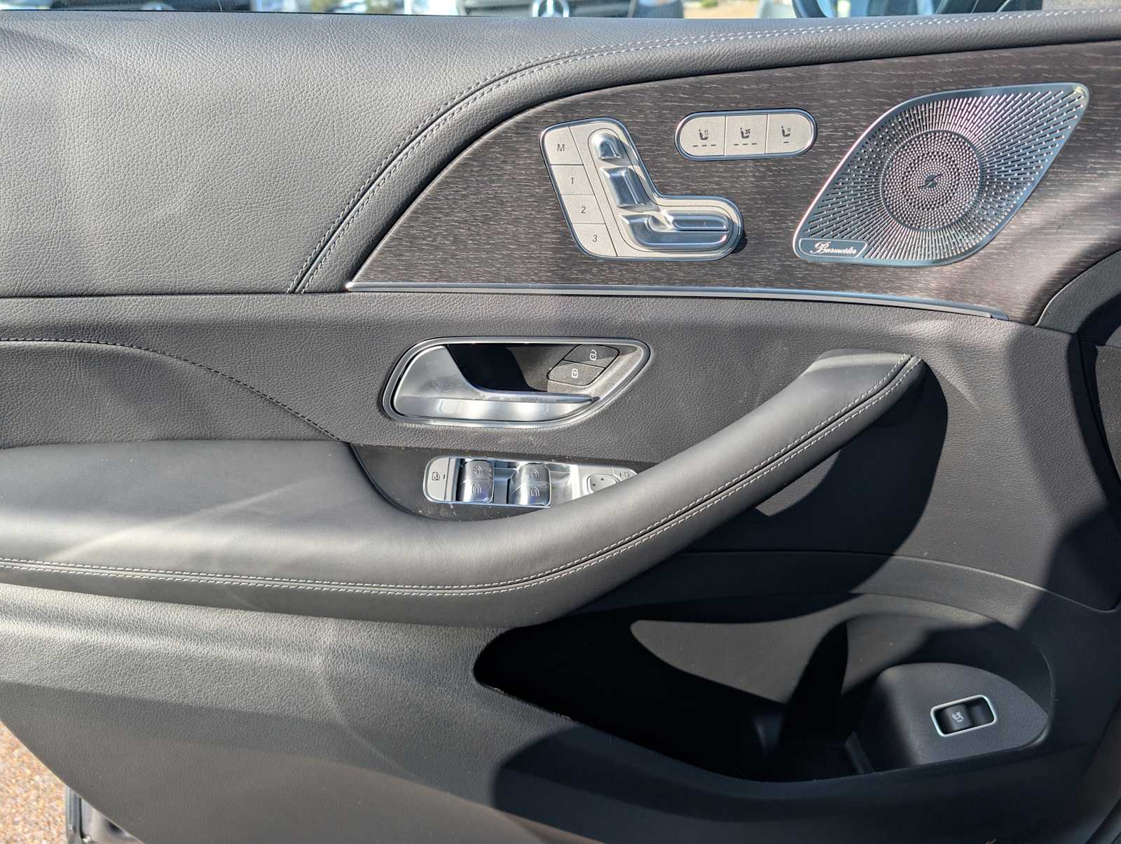 Thumbnail: 2026 Mercedes-Benz GLE - 9