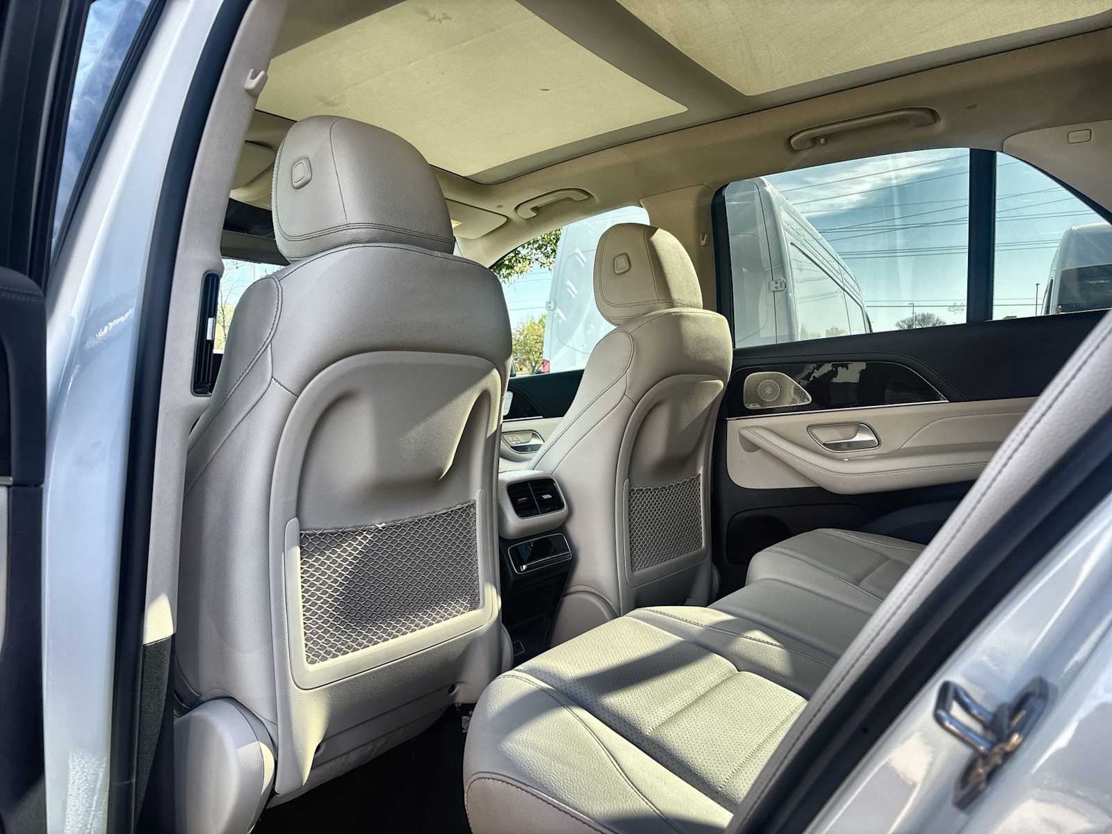 Thumbnail: 2026 Mercedes-Benz GLE - 18