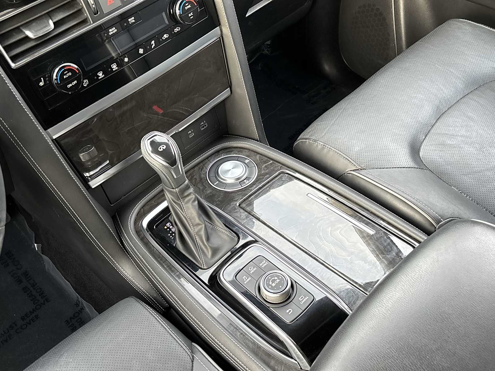 Thumbnail: 2022 INFINITI QX80 - 21