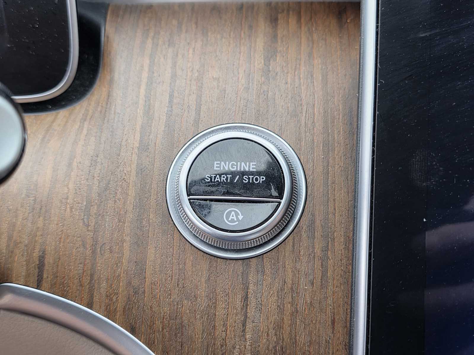 Thumbnail: 2023 Mercedes-Benz C-Class - 21