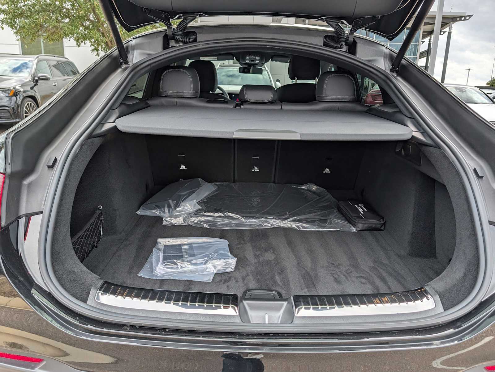 Thumbnail: 2026 Mercedes-Benz GLE - 23