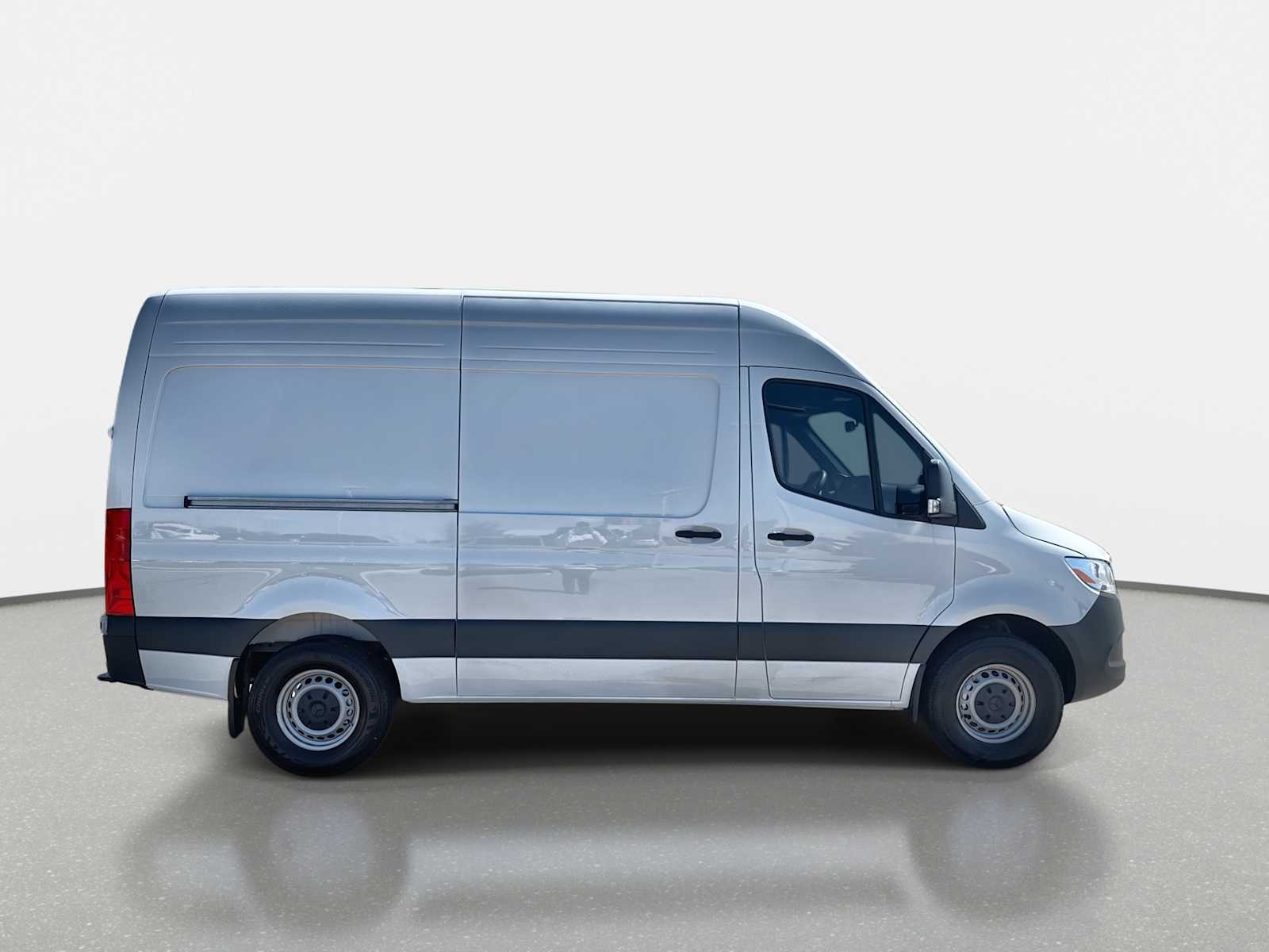 Thumbnail: 2026 Mercedes-Benz Sprinter - 9