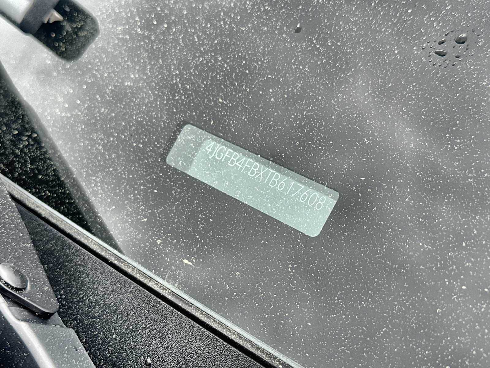 Thumbnail: 2026 Mercedes-Benz GLE - 25