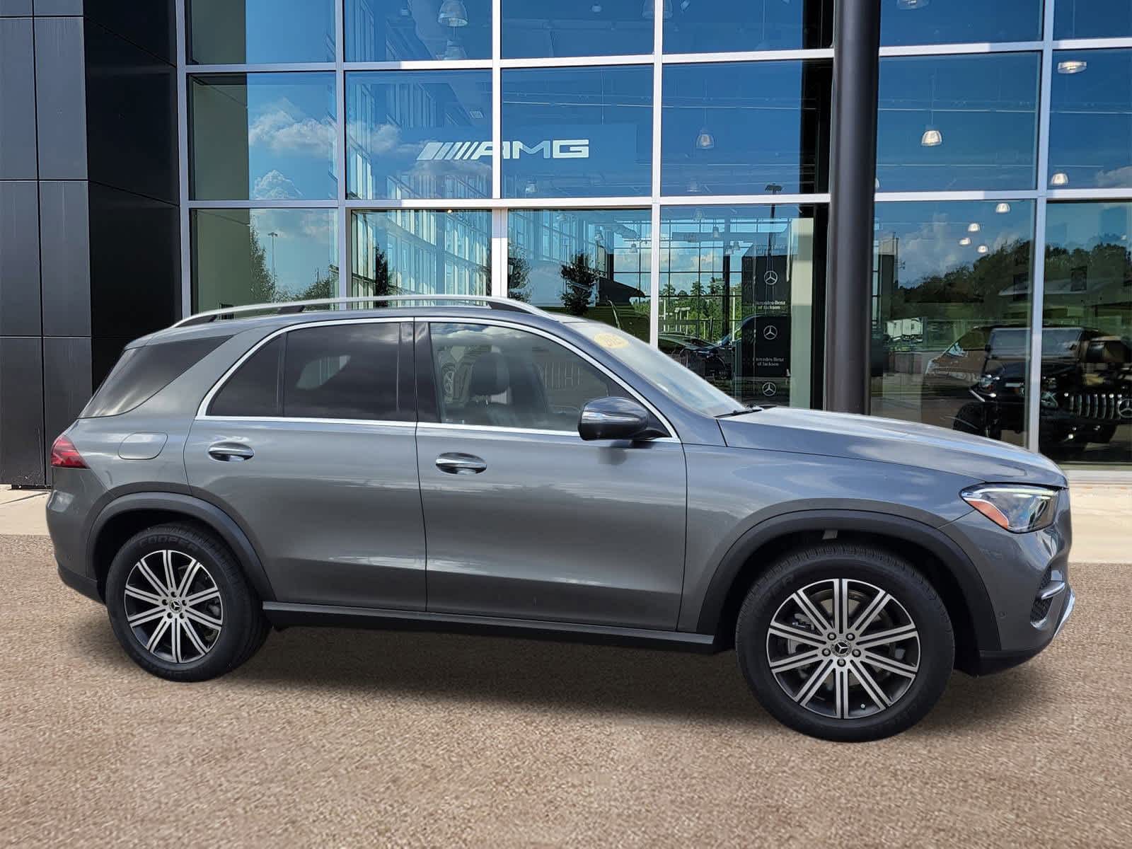 2025 Mercedes Benz GLE 350 photo 3