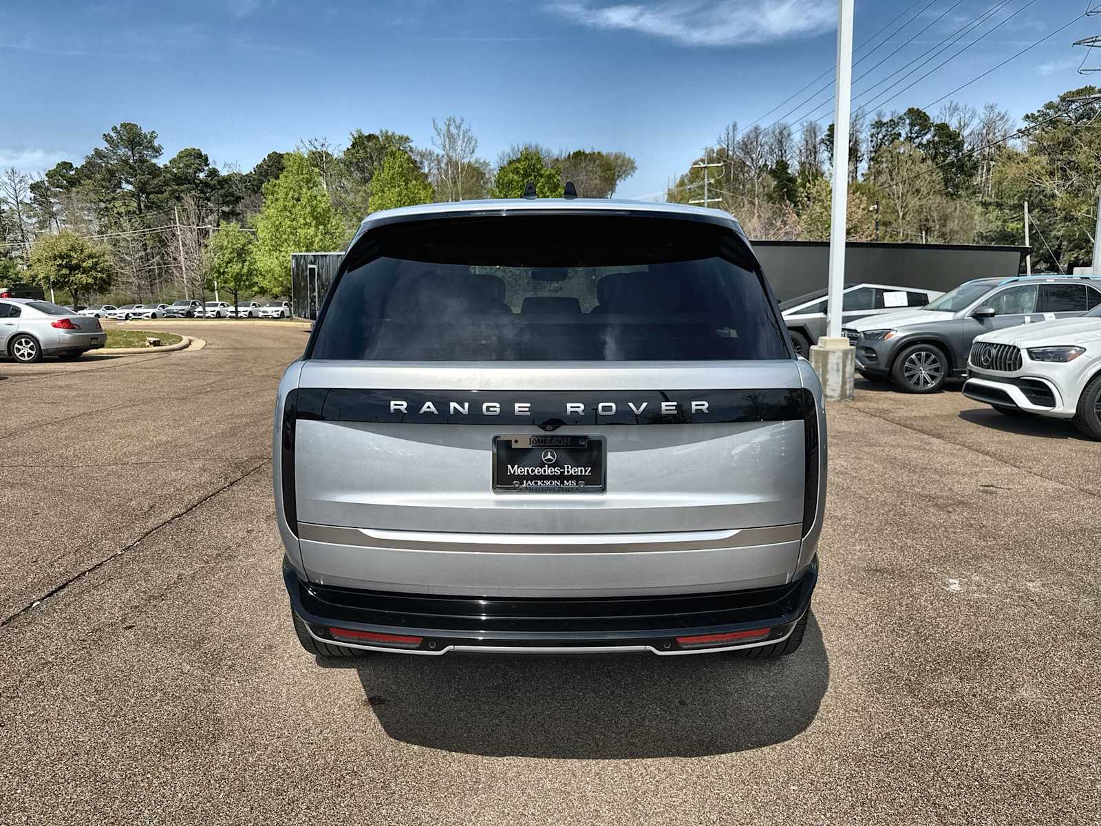 Thumbnail: 2025 Land Rover Range Rover - 7