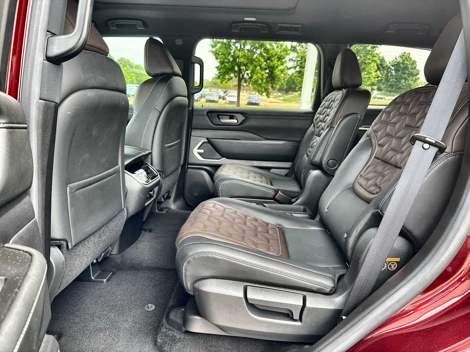 Thumbnail: 2025 Nissan Armada - 4
