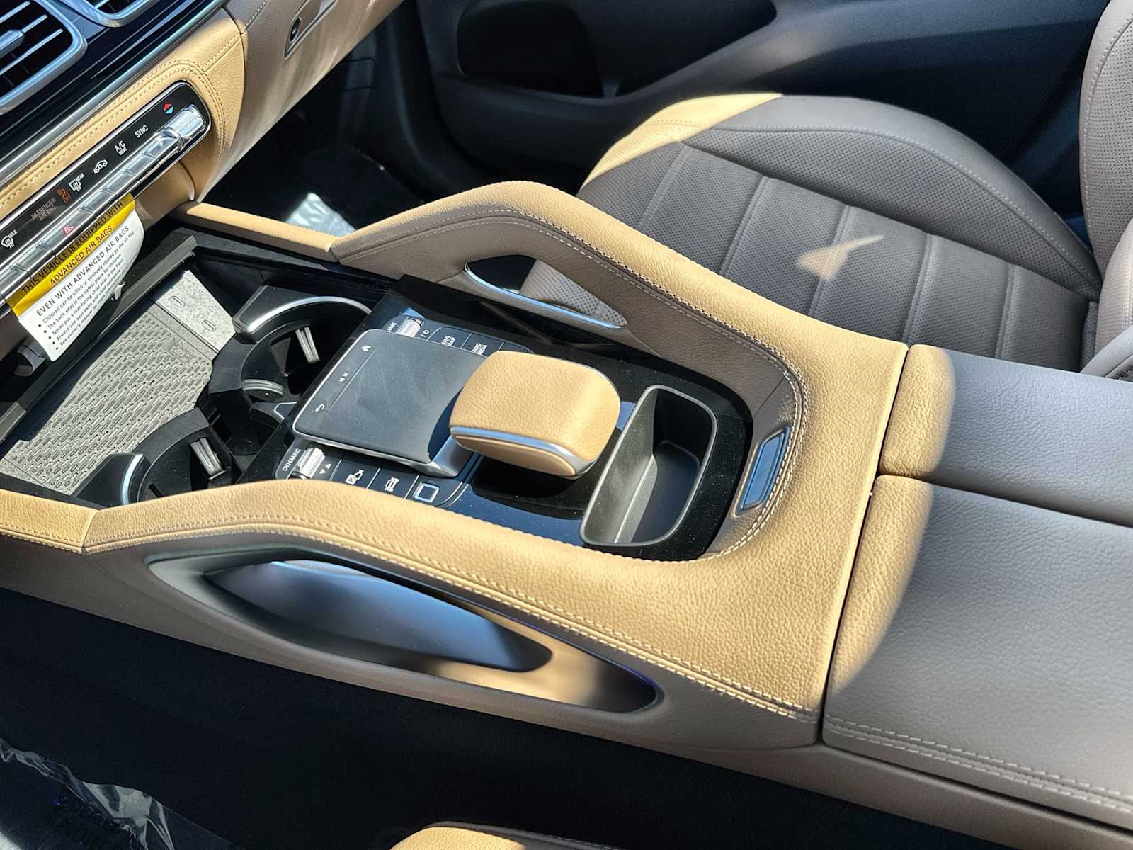 Thumbnail: 2026 Mercedes-Benz GLE - 22