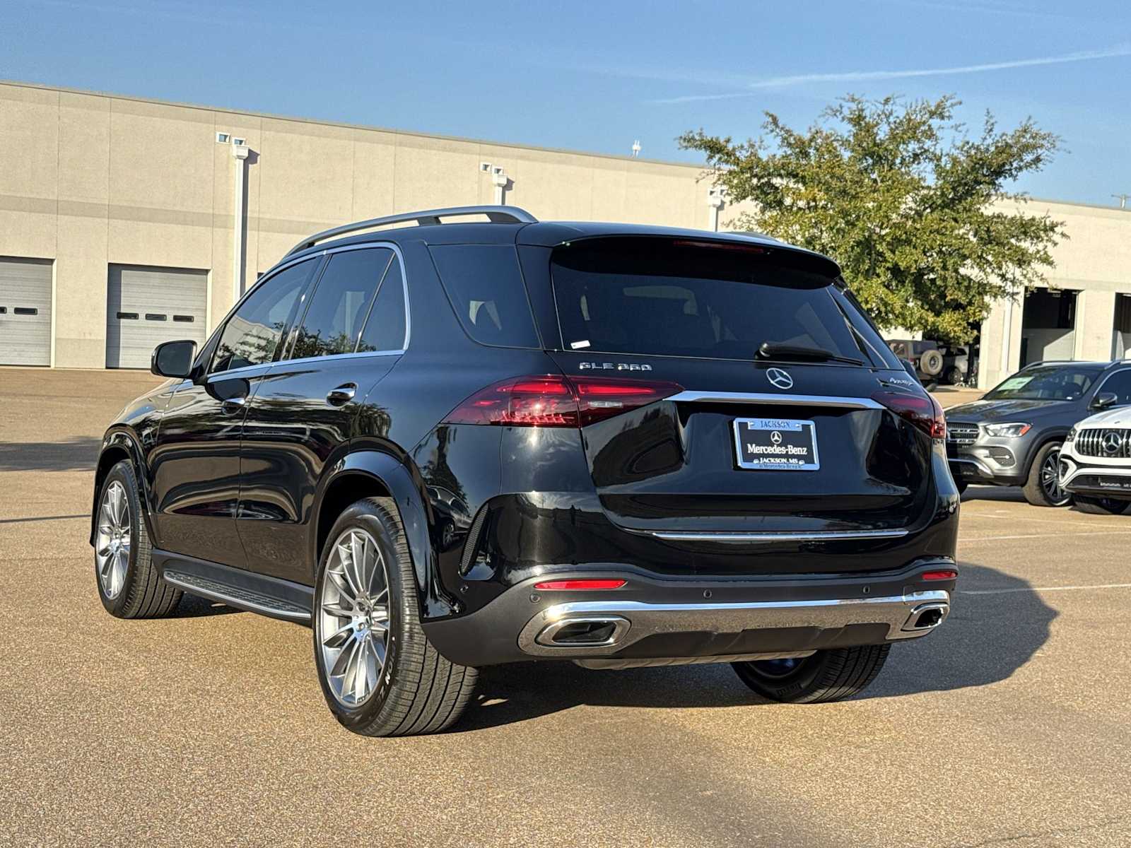 Thumbnail: 2026 Mercedes-Benz GLE - 4