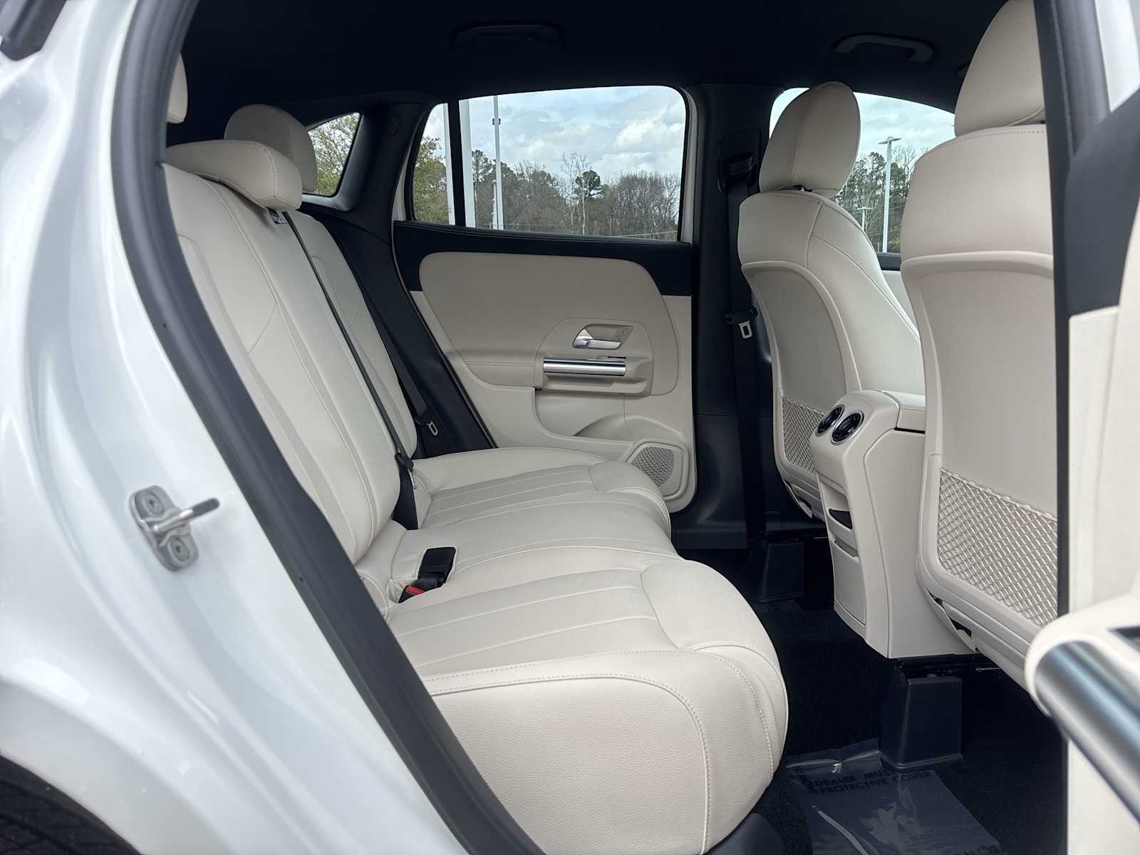 Thumbnail: 2026 Mercedes-Benz GLA - 18