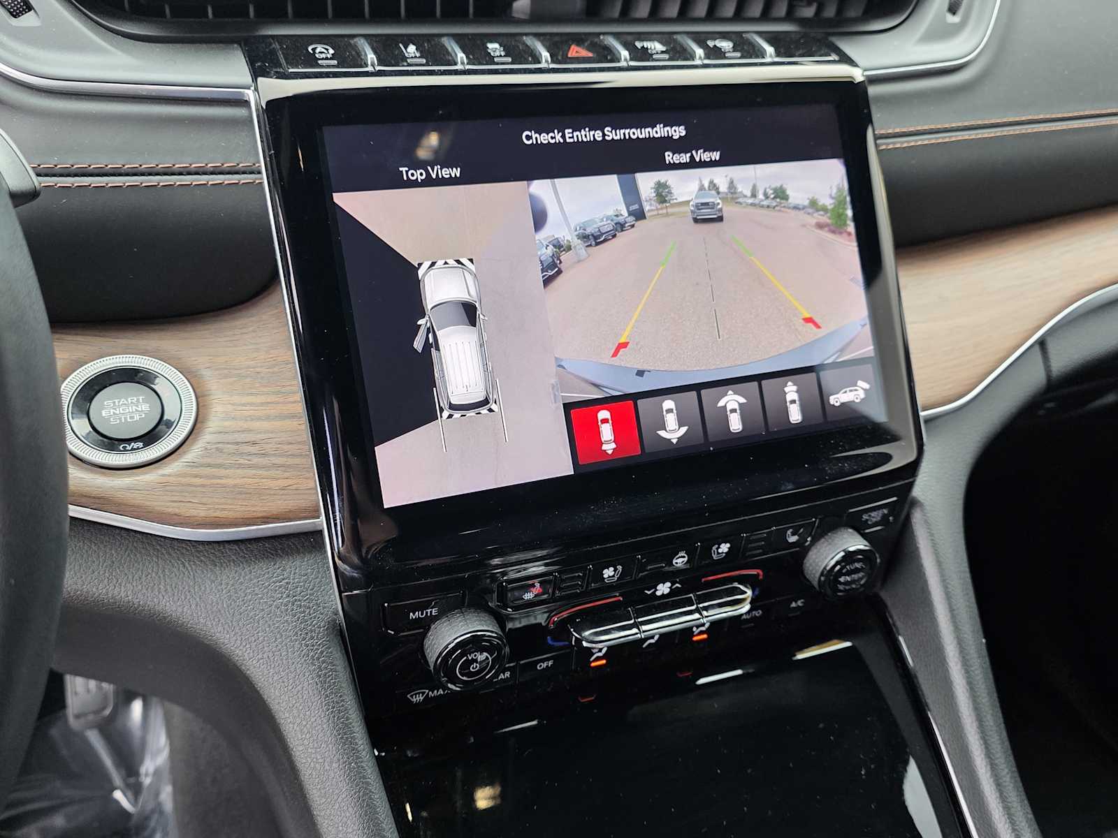 Thumbnail: 2022 Jeep Grand Cherokee L - 5