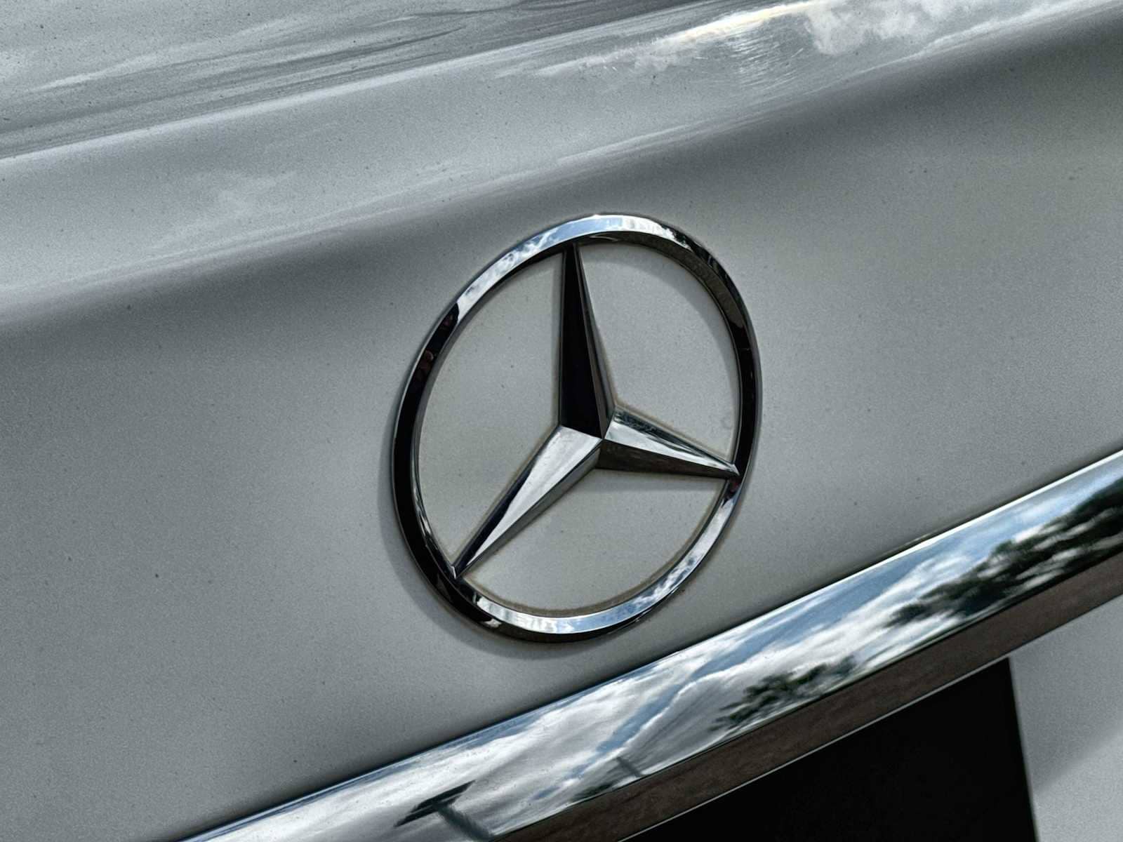 Thumbnail: 2019 Mercedes-Benz C-Class - 16