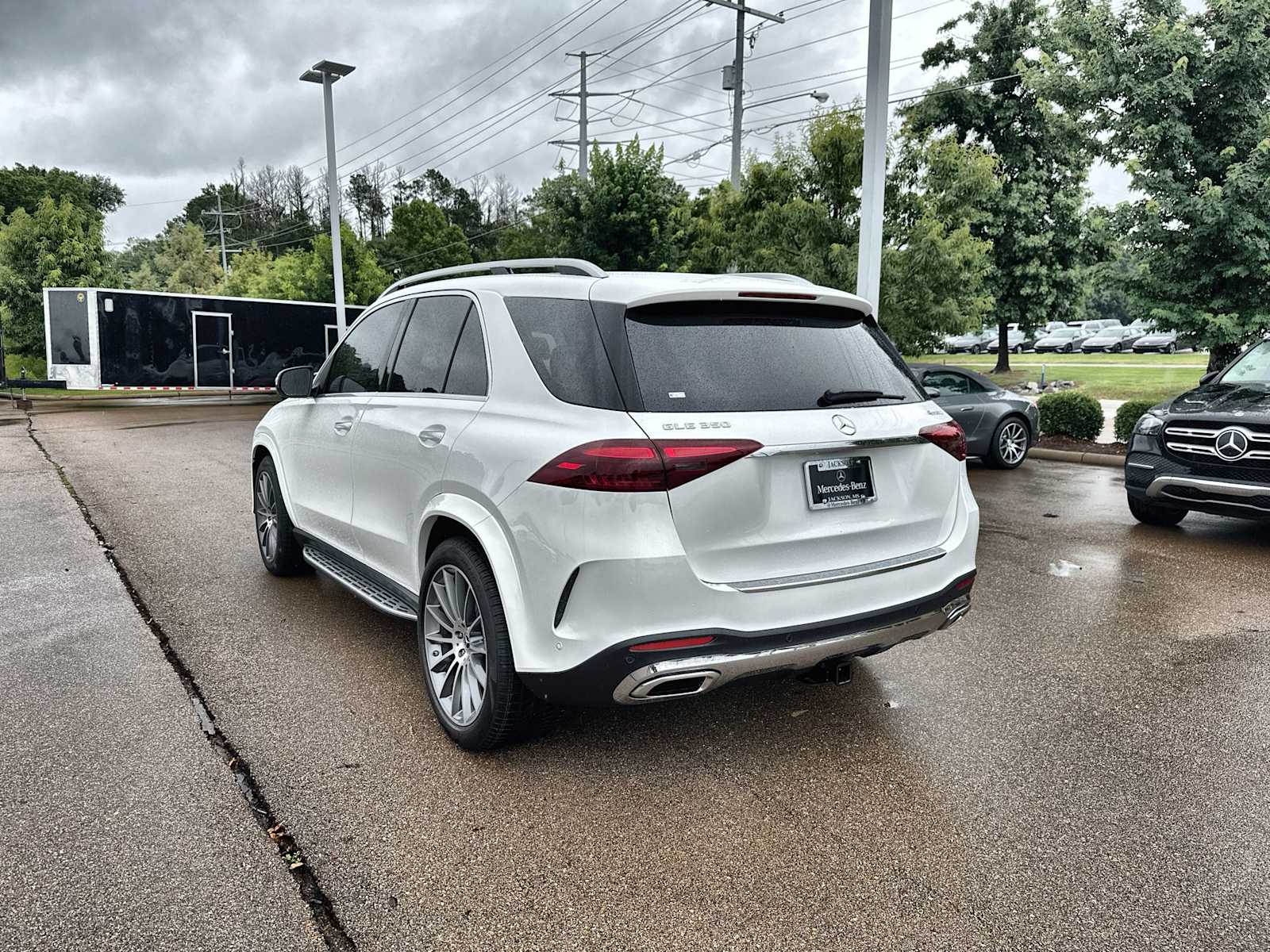 Thumbnail: 2026 Mercedes-Benz GLE - 6