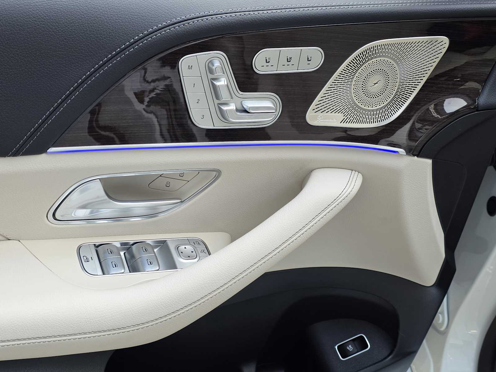 Thumbnail: 2026 Mercedes-Benz GLE - 17