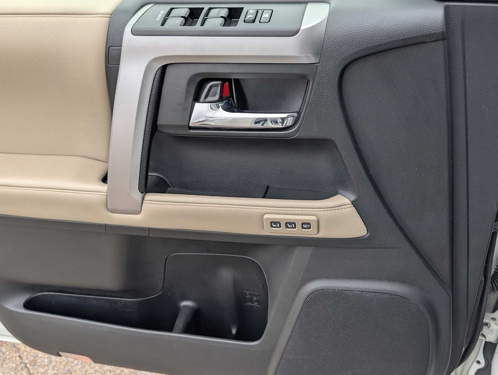 Thumbnail: 2020 Toyota 4Runner - 28